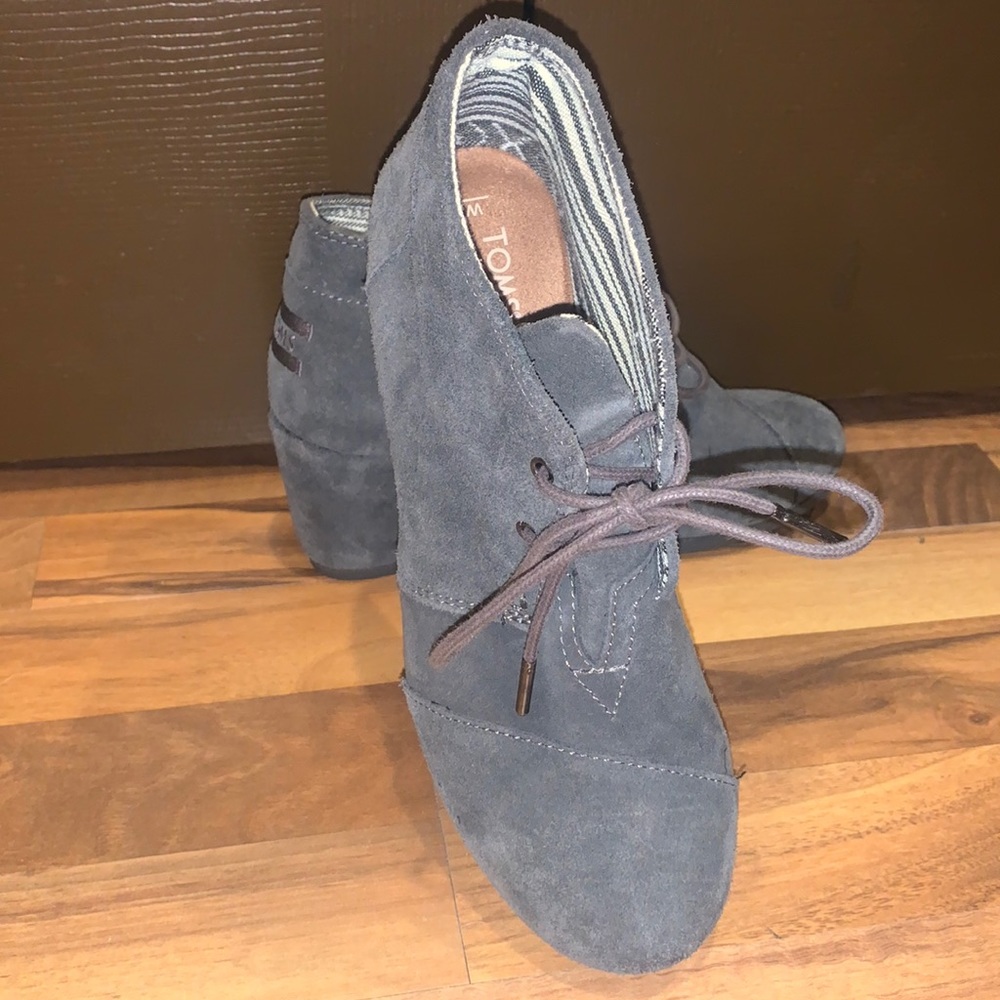 toms heels
